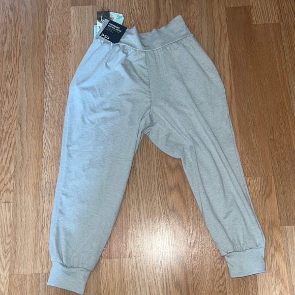 Girls Joggers - Picture 6 of 9